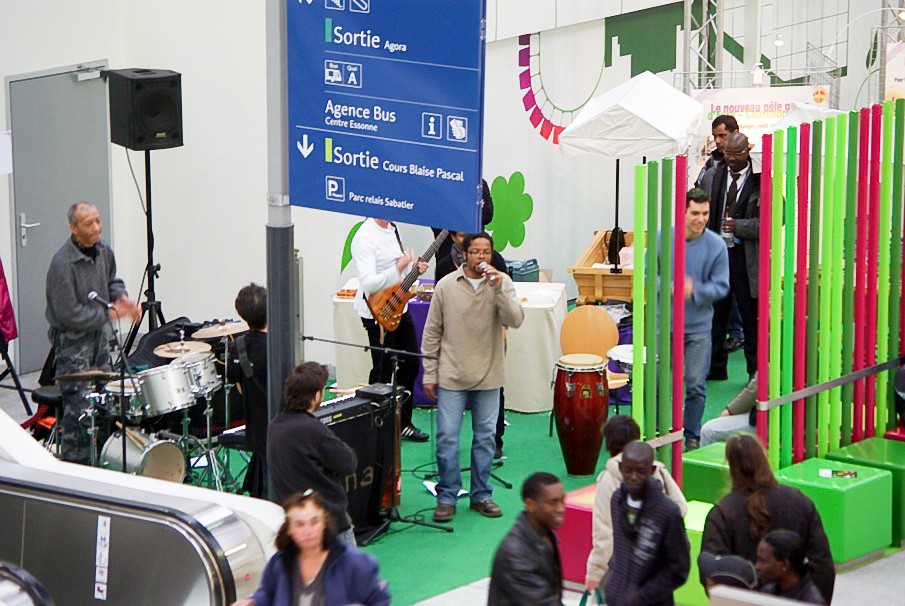 Evry Daily Photo - Concert Ebena Inauguration Gare Evry Centre 172.jpg